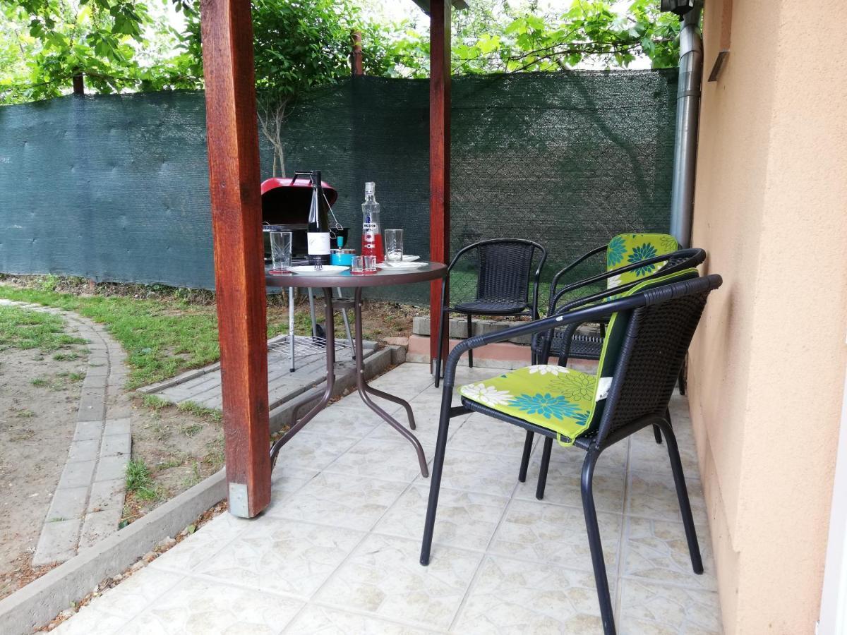Danieli Holiday Home Štúrovo Esterno foto