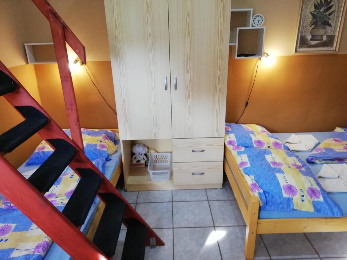 Danieli Holiday Home Štúrovo Esterno foto