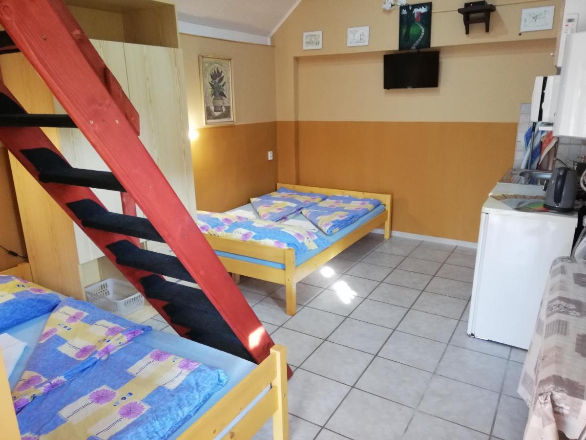 Danieli Holiday Home Štúrovo Esterno foto